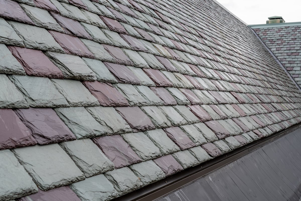Slate roofing tiles