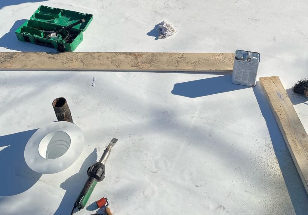 commercial roof repair and tools