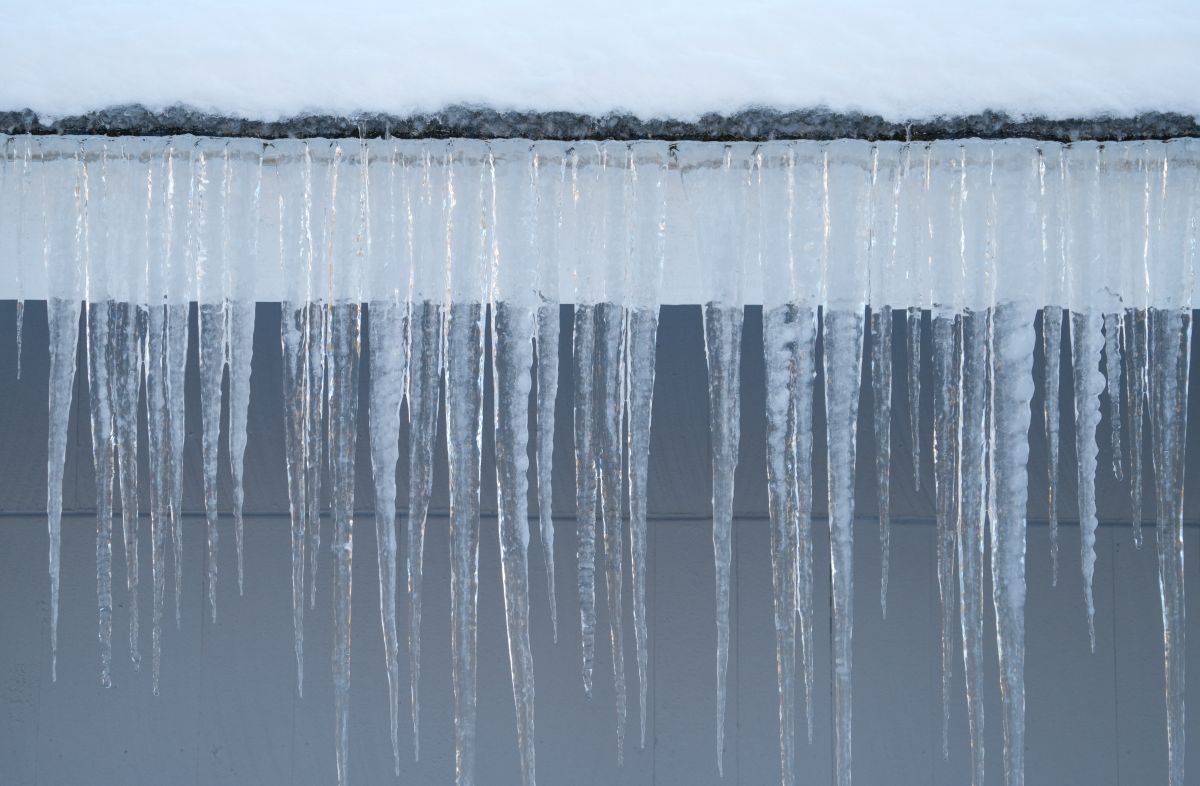 icicles hanging from roof