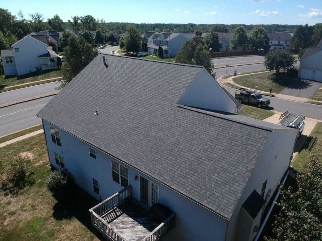 trusted roofing company Springfield Roofing project grey shingles house